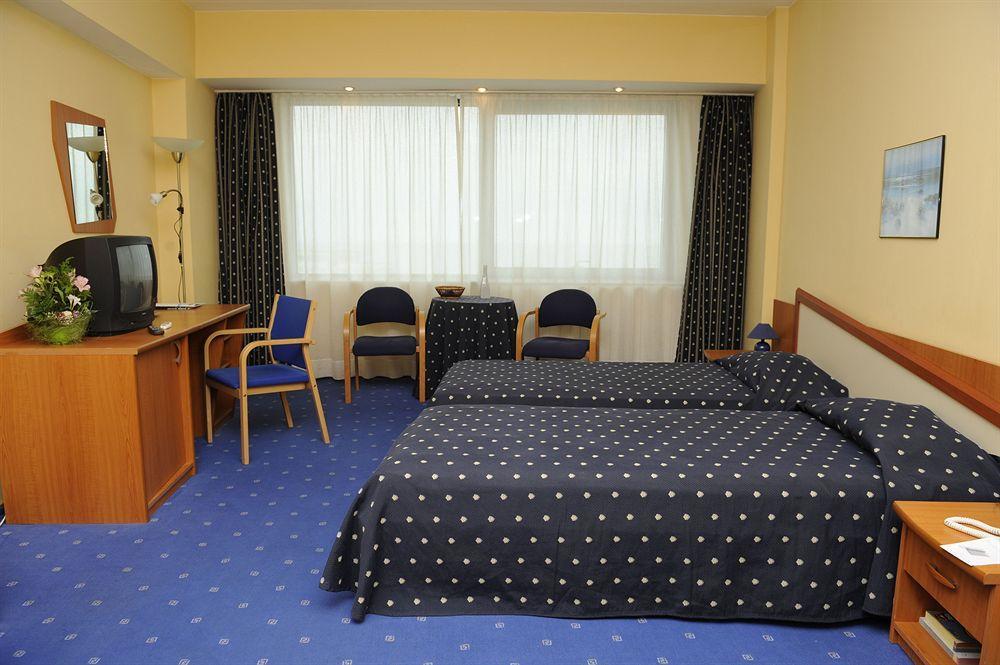 Hotel Millenium Constanţa Esterno foto