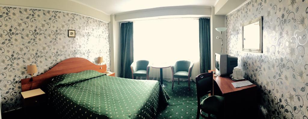 Hotel Millenium Constanţa Esterno foto