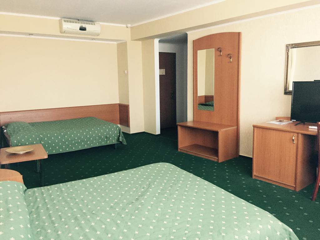 Hotel Millenium Constanţa Esterno foto