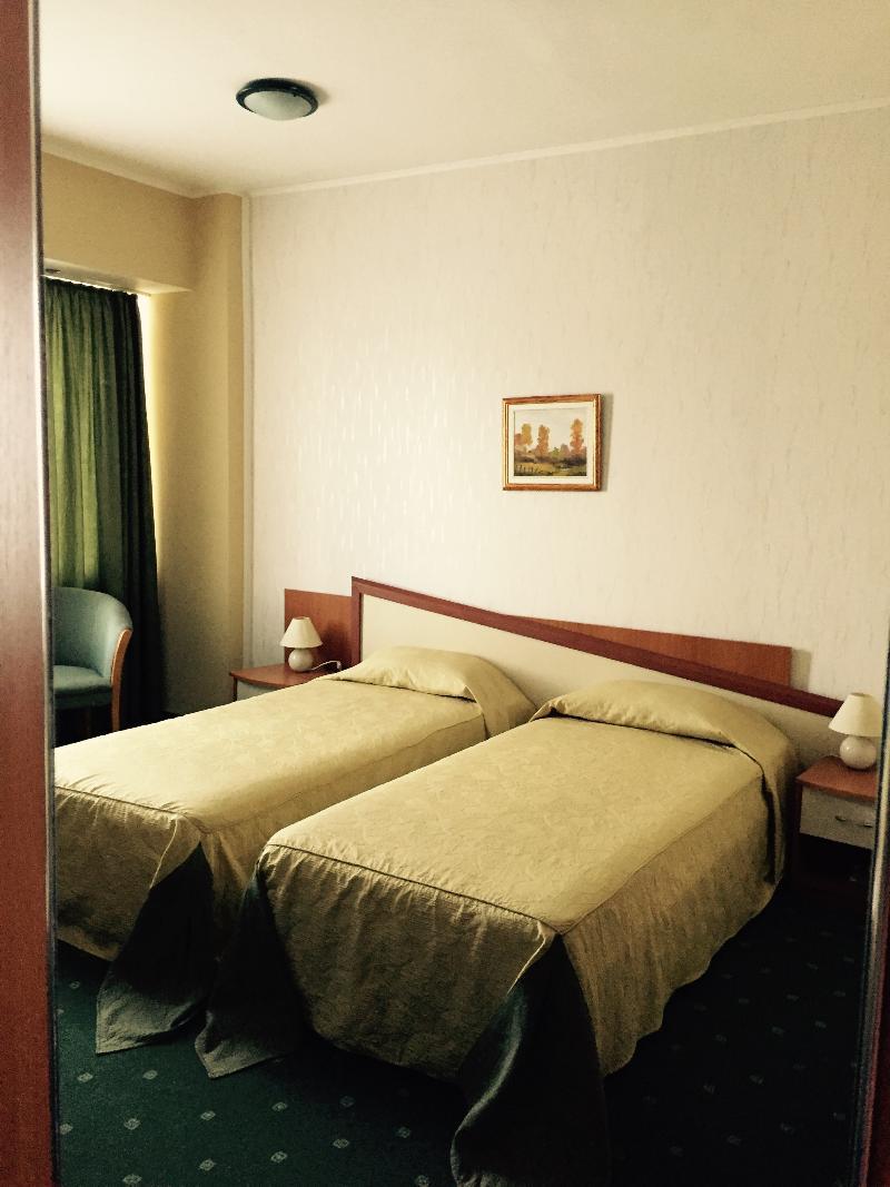 Hotel Millenium Constanţa Esterno foto